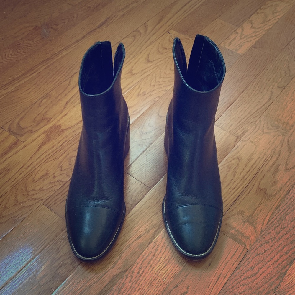 Cole Haan Black Ankle Leather Waterproof Boot, 7.5